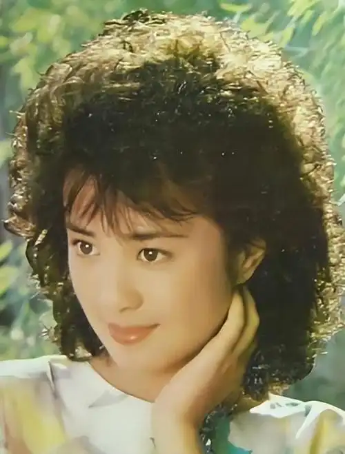 傅艺伟最美妲己的传奇人生,傅艺伟演的妲己照片 经典-第18张图片