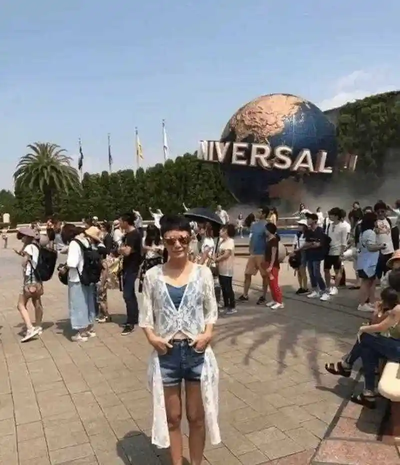 幸亏张恒老公高大威猛!她身高170被老公举高,老夫老妻像热恋!