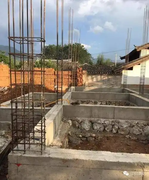 毛石基础也能做成这样!混凝土基础凝噎:哥们,你还让人怎么混?_手机搜