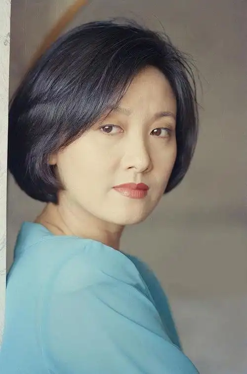 邓婕jie deng的图片