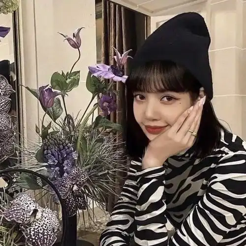 blackpinklisa绝美头像又辣又酷又可爱