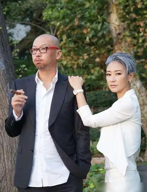 梁静老公管虎,导演.1968年生于北京.