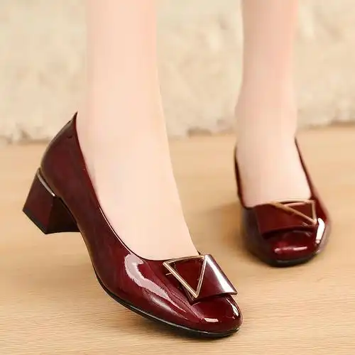 春秋季时尚漆皮女鞋百搭圆头粗跟单鞋中跟小皮鞋浅口工作鞋大码41