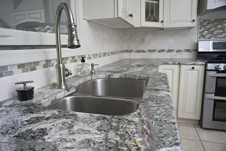 广东石英石板材大板 石英石台面厨房餐台大理石桌面按需设计