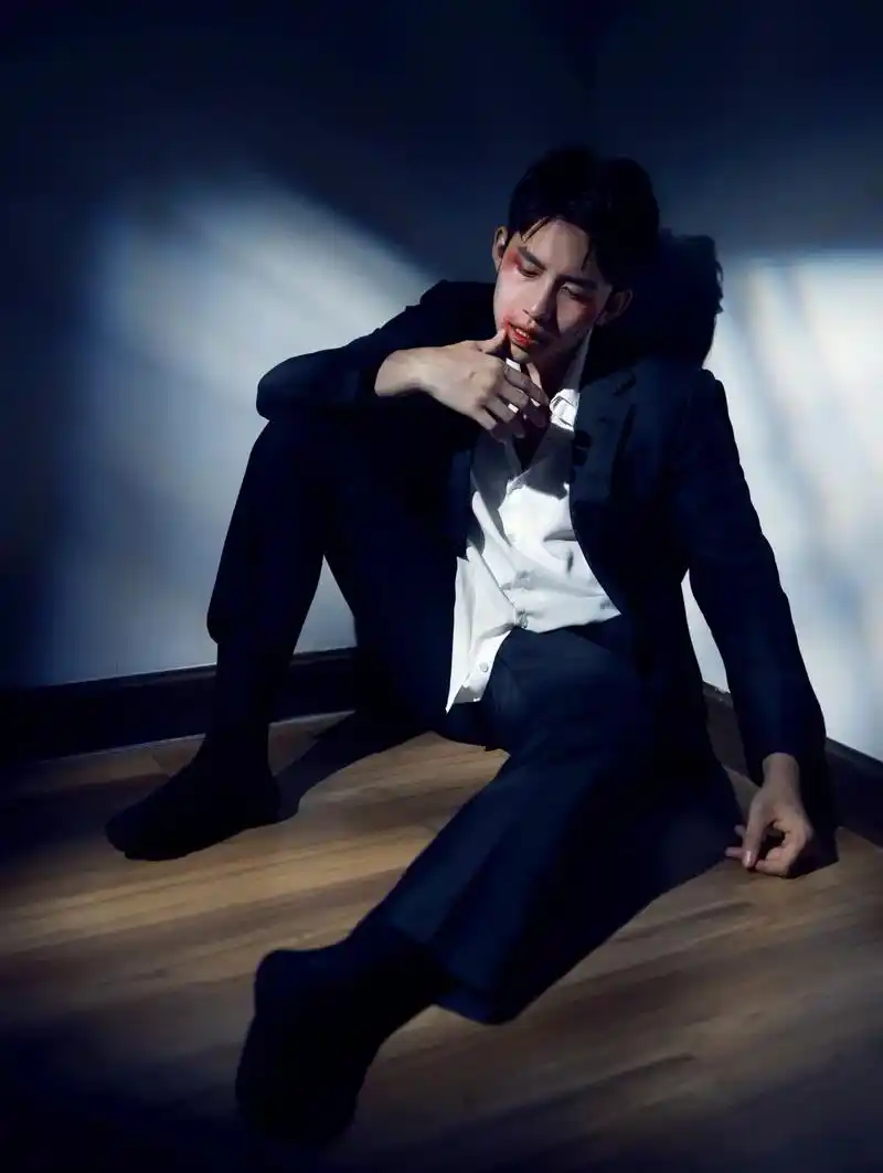 并不是你不够好,只是还没被发现而已.#眼神杀 #西装杀 #拍 - 抖音