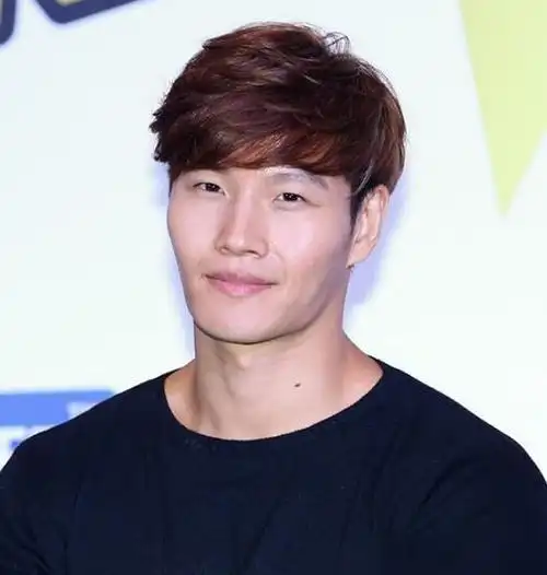 父亲过度节俭每天只冲一次马桶,金钟国却对人大方