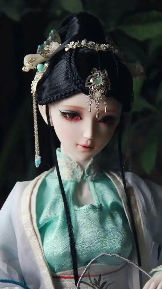 双鱼座唯美古装娃娃:谁,扶我之肩,驱我一世沉寂;谁,唤我之心,掩我一生