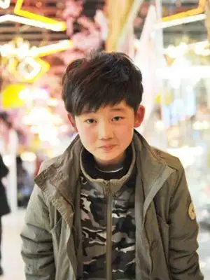 小小萝莉和小小正太发型朋克嬉皮齐碎发