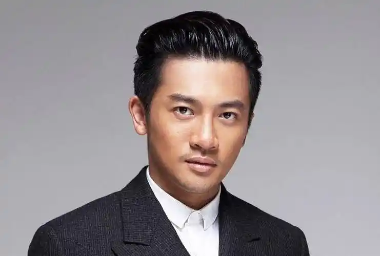 陈志朋之后,吴奇隆也放飞自我?网友:就差苏有朋了!