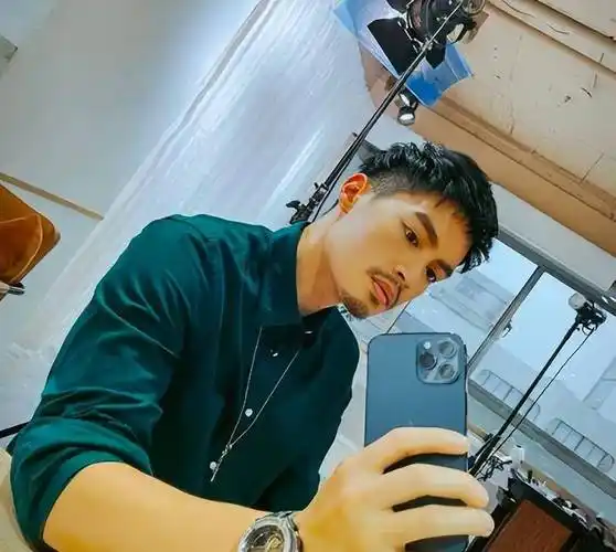 原创饥饿游戏录影发生意外许孟哲痛到站不起来