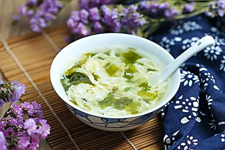 紫菜蛋花汤图片_紫菜蛋花汤高清图片_全景视觉
