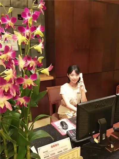 孙语遥同学虽因身体原因是最晚入职的,但她却是对工作上手最快的一个