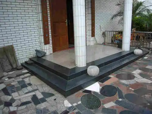 效果图 > 别墅大门台阶几级比较好 别墅大门口室外进门台阶踏步风水