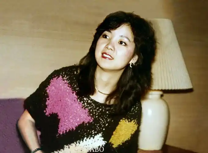 邓丽君各个时期的高清图片