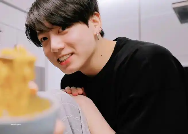 进击的黄金忙内