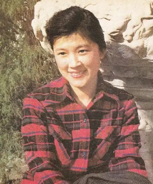 "母亲专业户"宋春丽:为了事业终生未育,61岁才收养了女儿