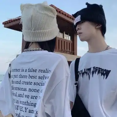 高清真人情头一左一右两张图片浪漫温馨情侣最新头像图片大全