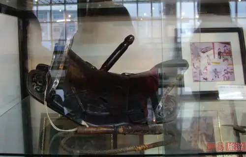 满清十大酷刑之骑木驴