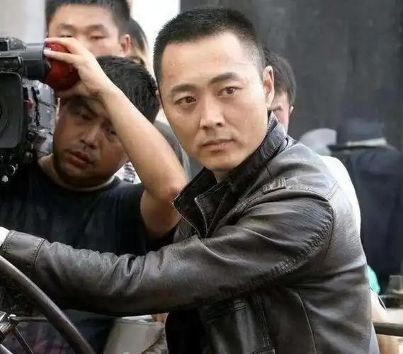 绝对得以演技派如果不是年龄不够也能被称为老戏骨的沈晓海这样的实力