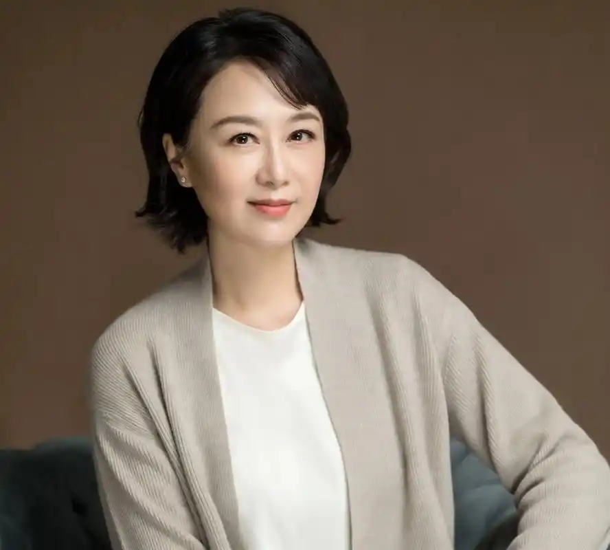 嫁乒乓王子息影10年后重返影视圈吴玉芳成配角老戏骨