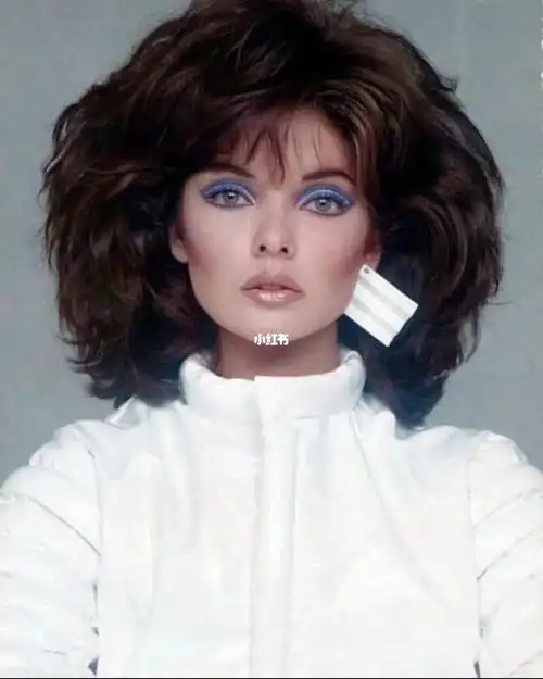 80s  #vintage  #复古发型  #bighair  #烫发  #复古妆容  #复古创铑