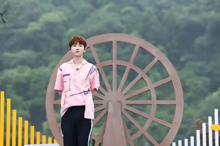 「跑男剧照」万有引力-汪苏泷