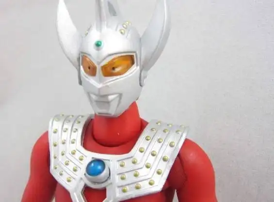 逃走搬救兵,而地球上的人们,从尔后认为他是胆小鬼,冤啊博伊奥特曼:最