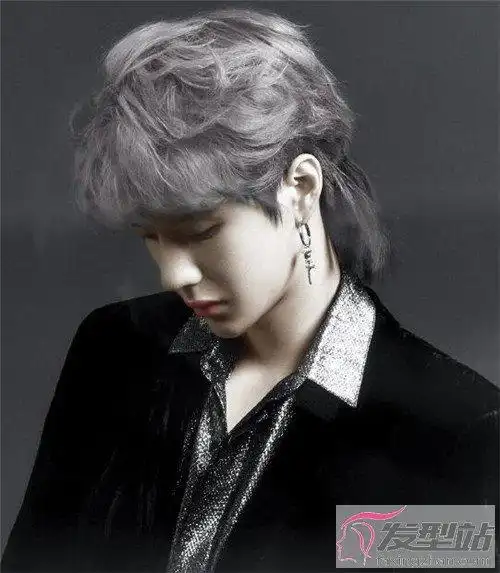 男生长发哪款好看王一博帅气鲻鱼头