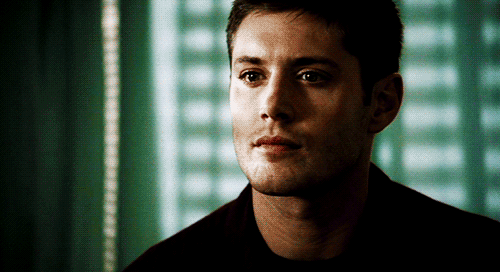 外国帅哥gif噘嘴gif伤心gif黑衣服gif