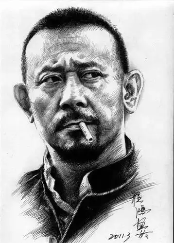 《让子弹飞》中的姜文,招风耳很明显.