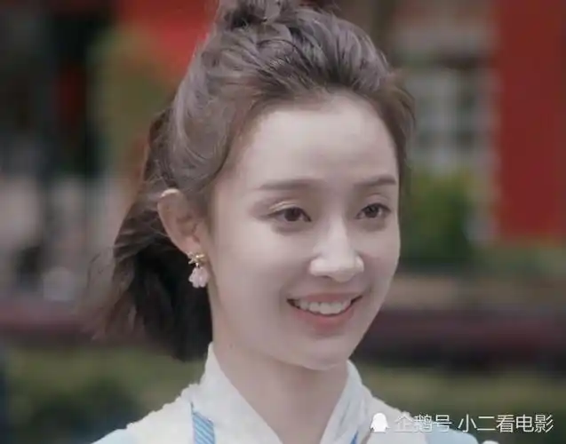 朱闪闪最近正在热播的电视剧《安家》,到目前为止只