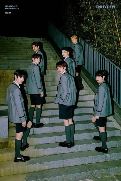 无组规日|盖一座爱豆团体合照楼