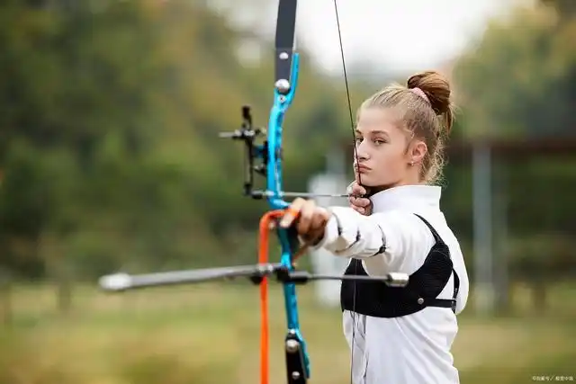 射箭的姿势及其要点