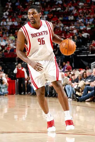 火箭得到阿泰斯特