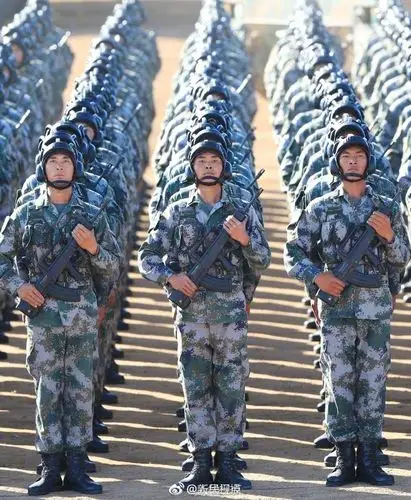 帅哭了!中国军队的这组图专治强迫症