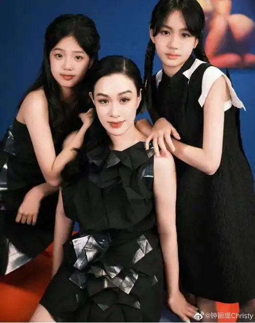 盘点郭富城樊少皇等港圈的神颜星二代 - 内地新闻 - 综艺网 - 全娱乐