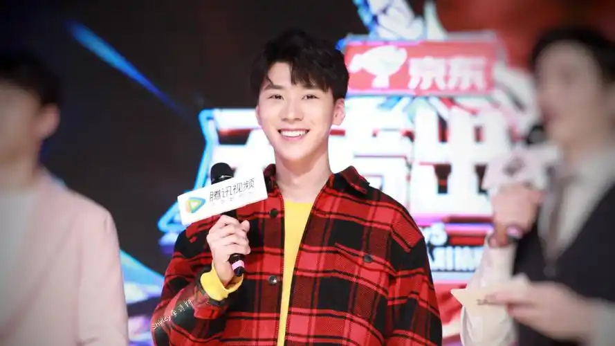 王博文王者出击# 180104 王者出击校园见.