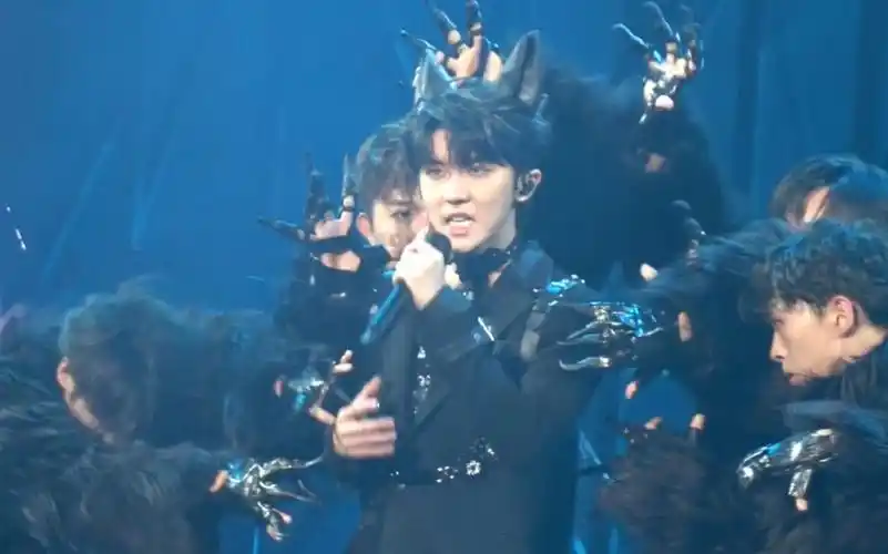 【tnt时代少年团】〖直拍〗马嘉祺solo舞台〖狼〗→202131119『叁重楼