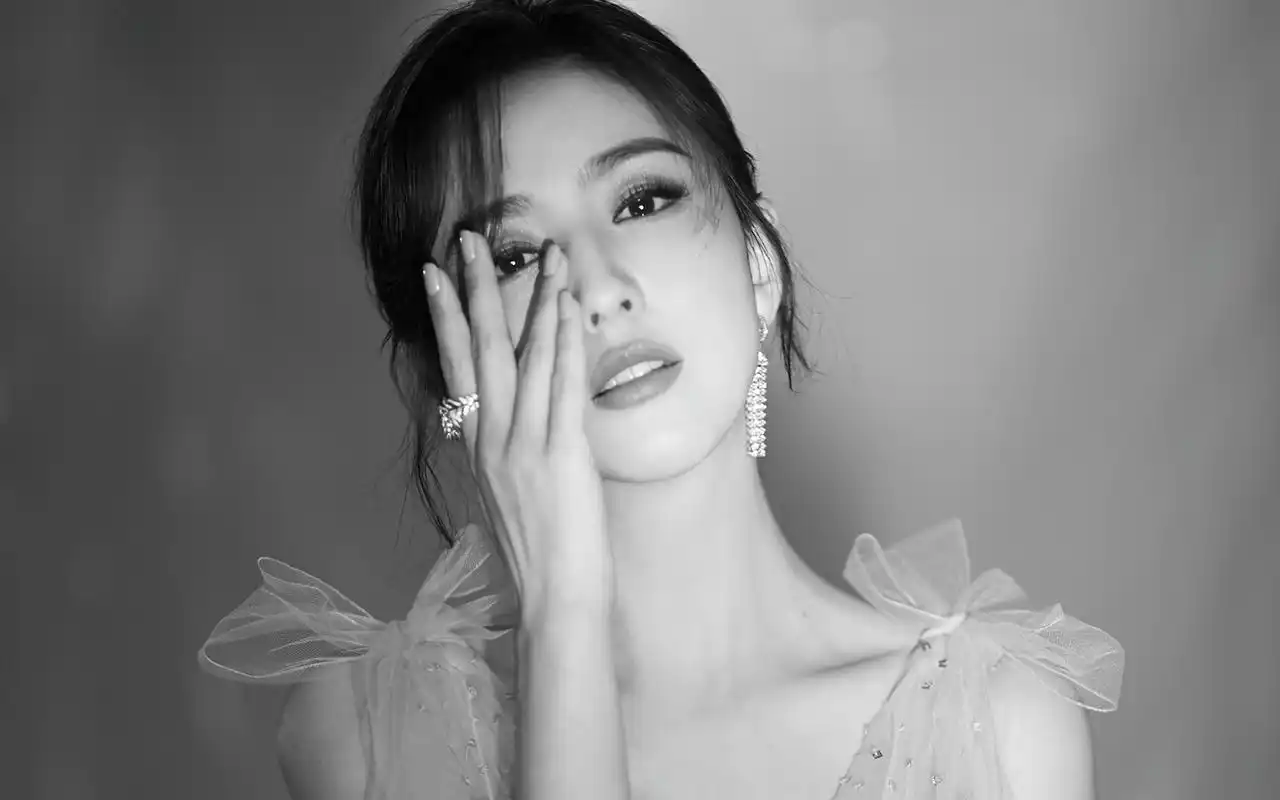 佟丽娅浪漫性感高清桌面壁纸,大陆明星,佟丽娅,浪漫,性感,高清,写真