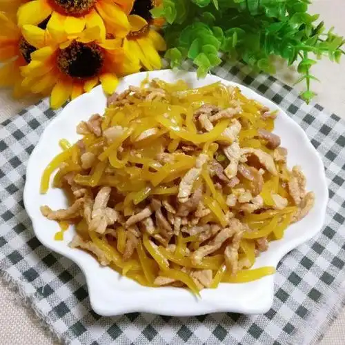 家常下饭神器榨菜肉丝,做法简单便捷,拌饭拌面都好吃