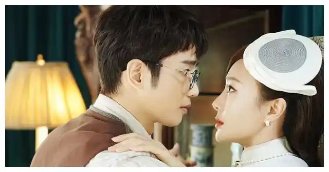 的恋爱剧本,谈起目前相处感觉,刘以豪直呼我自己很幸运,跟秦岚相处