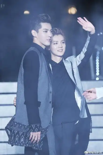 鹿晗和吴亦凡谁的颜更抗老?还记得那些年的门面恩怨吗?