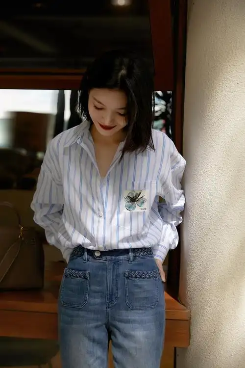 cyc680982ag恋恋花语 舒适棉感 清爽蓝白条纹印花口袋衬衫女の - 17网