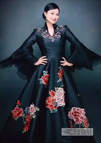 会设计中西 结合演出礼服关注联系ta粉丝0作品1刘梦洁5735034