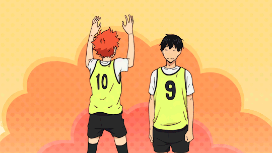 动漫gif 跳起来gif 队友gif