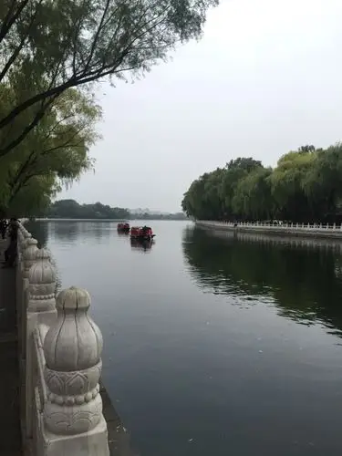 2021后海金丝套旅游区游玩攻略,.银锭桥附近,包容了整个后.