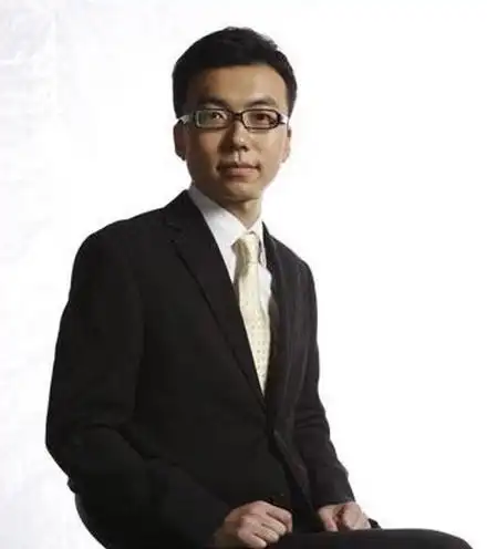 王牧笛,广东电视台《财经郎眼》节目制片人和主持人