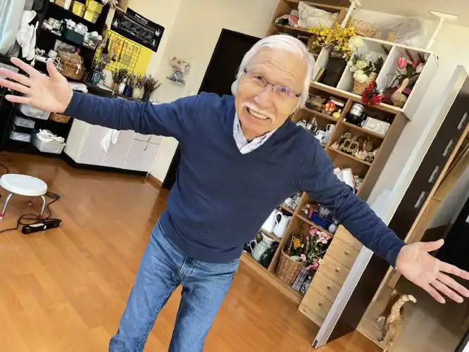 见过的最离谱的教程#日本水彩画家柴崎春通老爷子的绘画教程,主打就