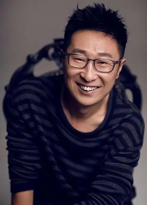 林永健:一顿烧烤闪婚女同事,他的长相让妻子担心下一代