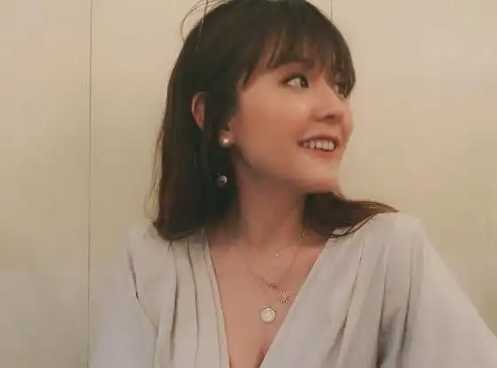 中文名:热依扎,外文名:rayza,别名:江扎扎,美扎,热依扎·阿里木江